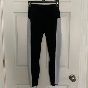 Powerhold made by Fabletics Black & White Leggings Size XS #308